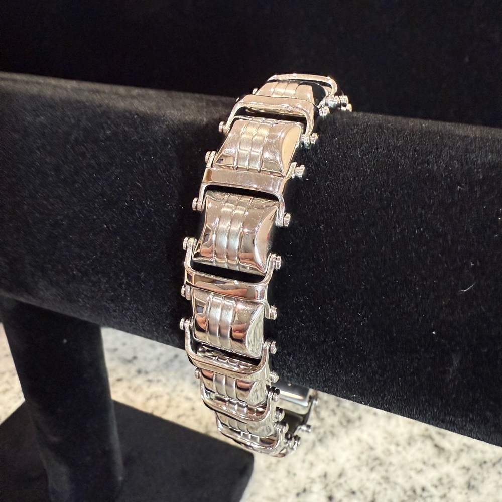 $195 Retail Stylish Inori Stainless Steal Bracelet